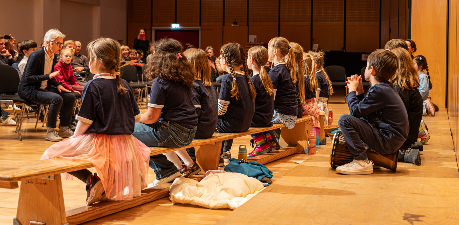 Kinderchor im Mareissaal Kolbermoor 
