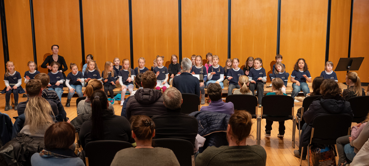 Kinderchor, Grundkurs  im Mareissaal Kolbermoor 