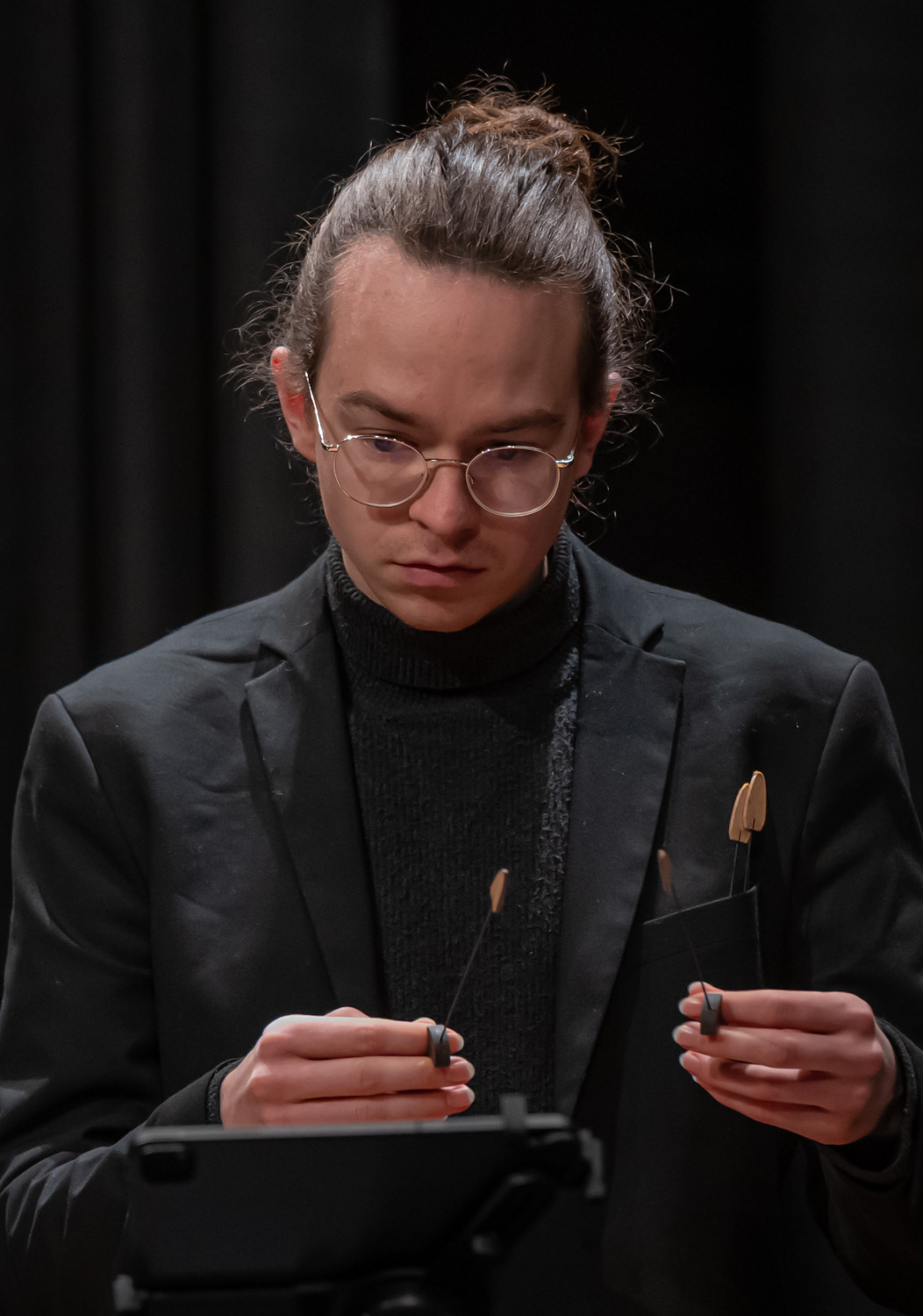 Xaver Eckert auf der Bühne im Mareissaal Xaver Eckert auf der Bühne im Mareissaal